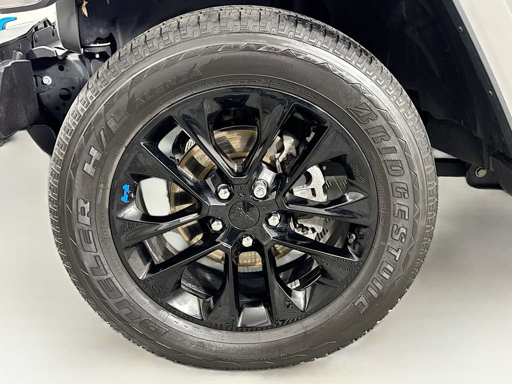 Used 2023 Jeep Wrangler Unlimited Sahara AWD/4WD image 37