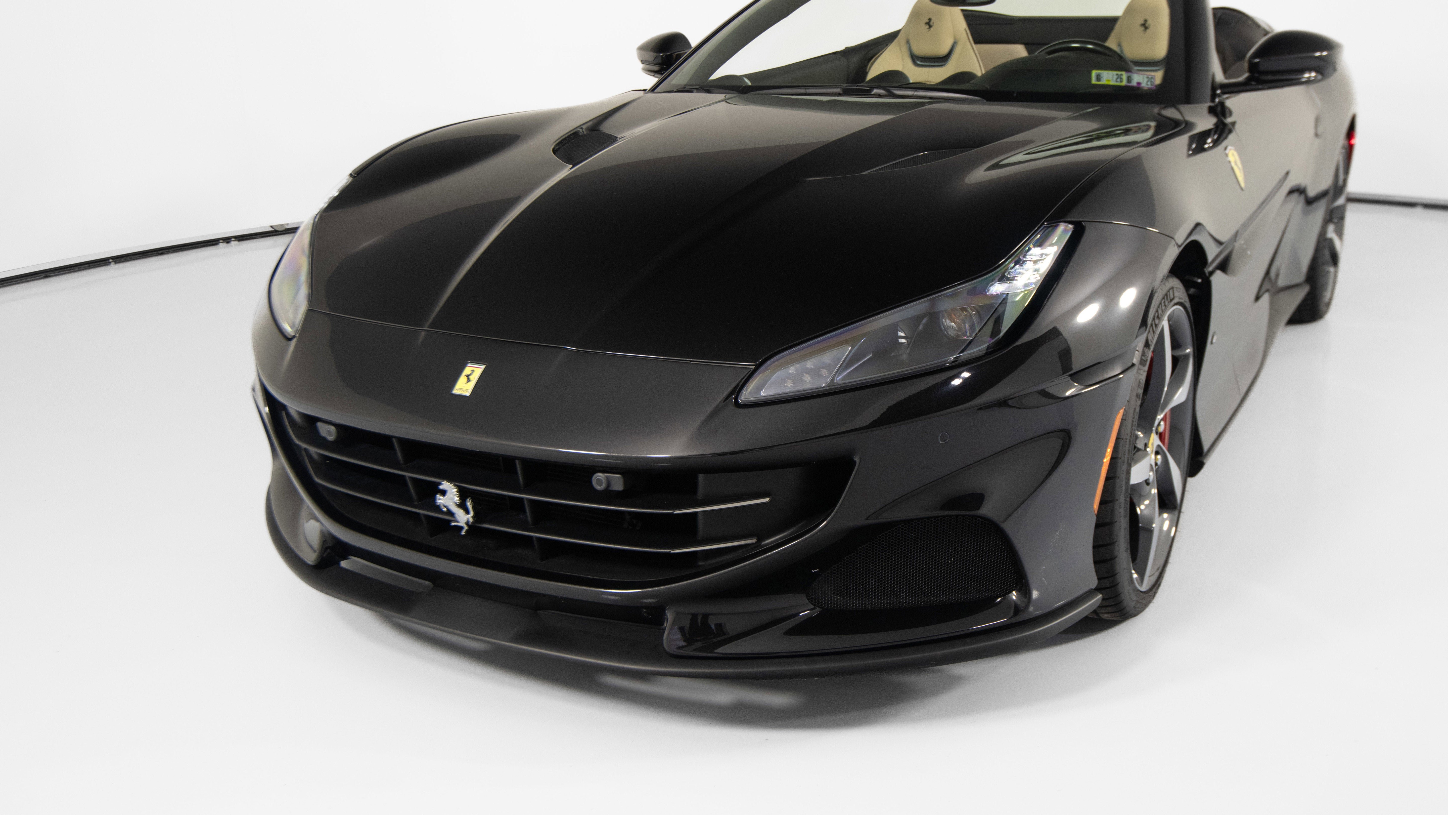 Certified 2022 Ferrari Portofino M image 31