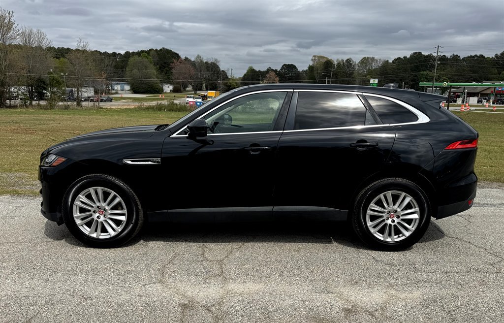 Used 2017 Jaguar F-PACE Prestige AWD/4WD image 11