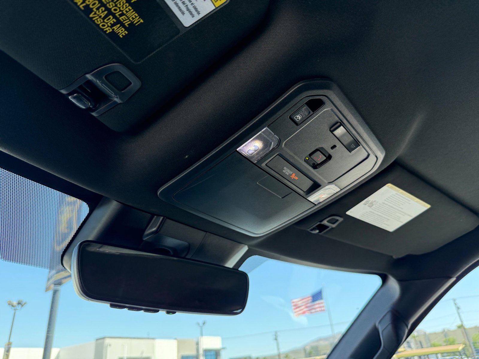 Used 2025 Toyota Tundra Limited AWD/4WD image 20