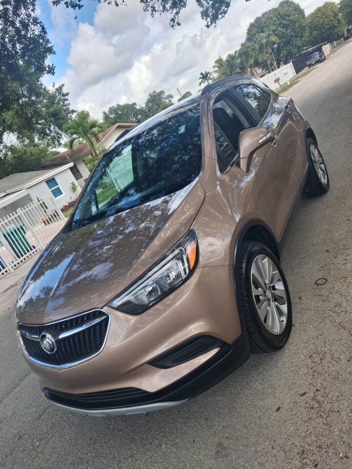 Used 2019 Buick Encore Preferred AWD/4WD image 1