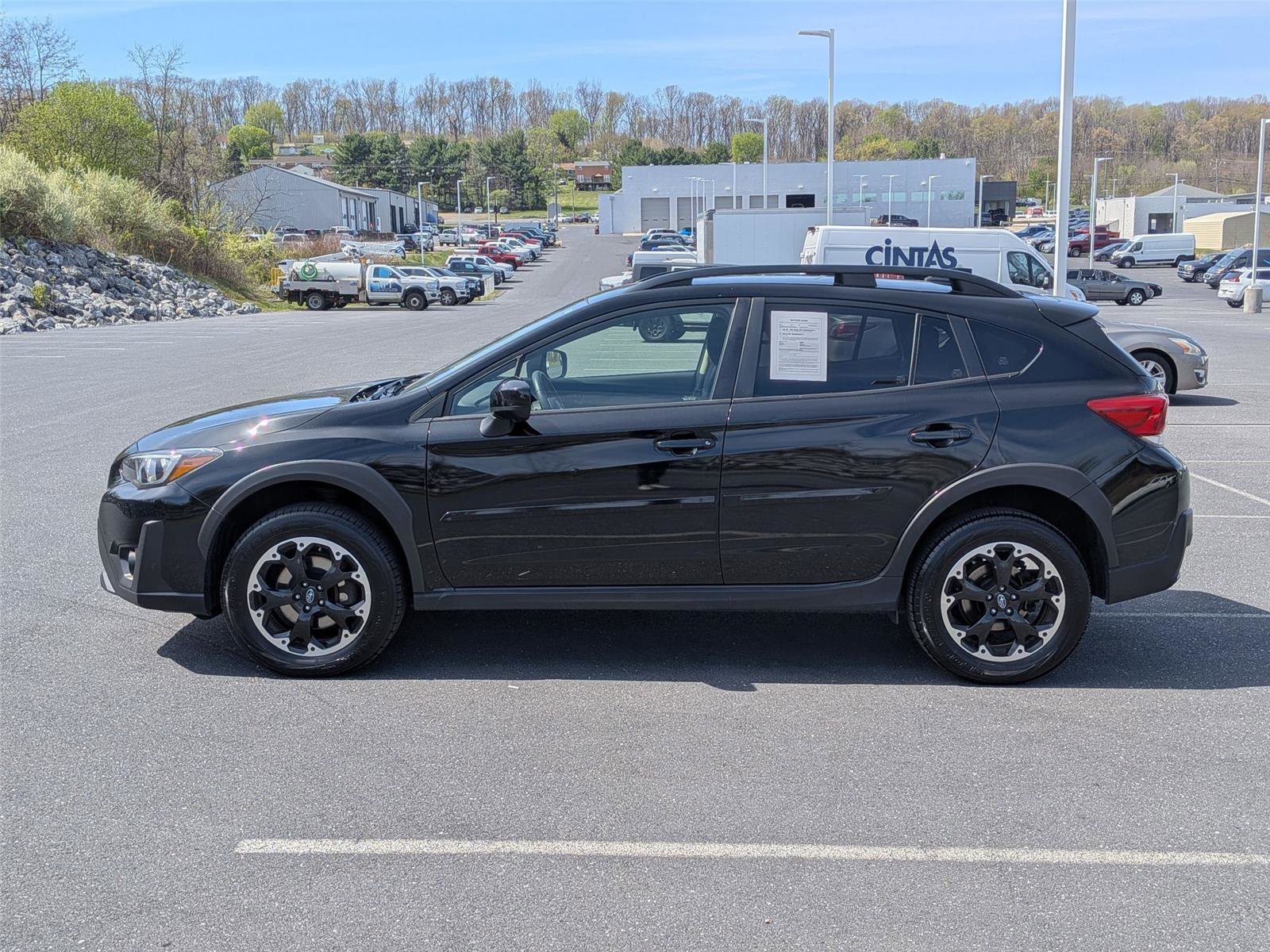 Used 2023 Subaru Crosstrek 2.0i Premium AWD/4WD image 8