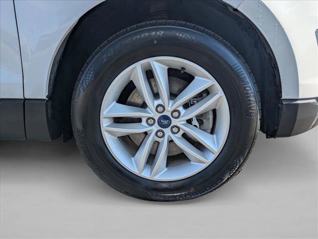 Used 2018 Ford Edge SEL AWD/4WD image 21
