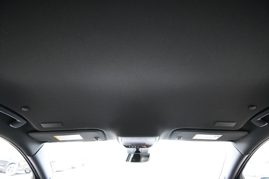 Used 2026 Chevrolet Traverse RS AWD/4WD image 17