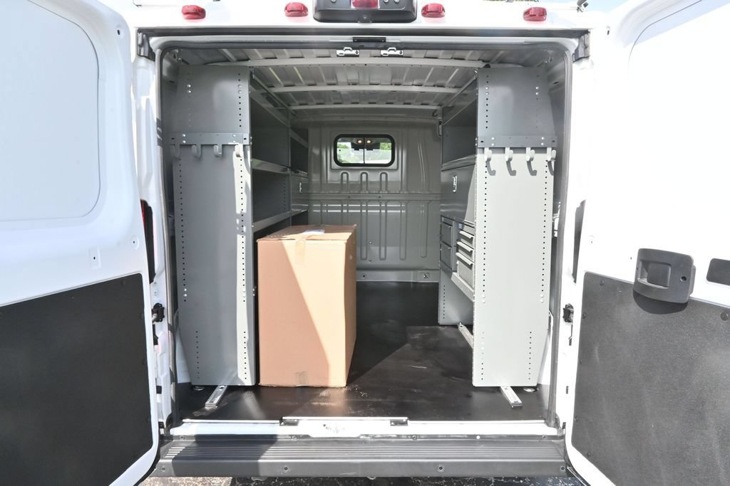 Used 2025 RAM ProMaster 2500 w/ Safety Group FWD image 16