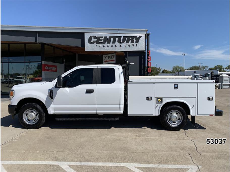 Used 2021 Ford F250 XL w/ Power Equipment Group RWD image 4