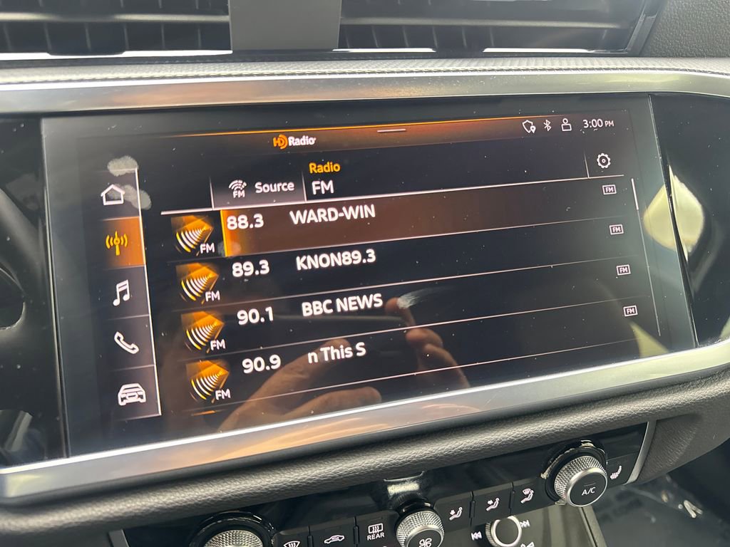 Used 2024 Audi Q3 2.0T Premium Plus w/ Premium Plus Package image 64