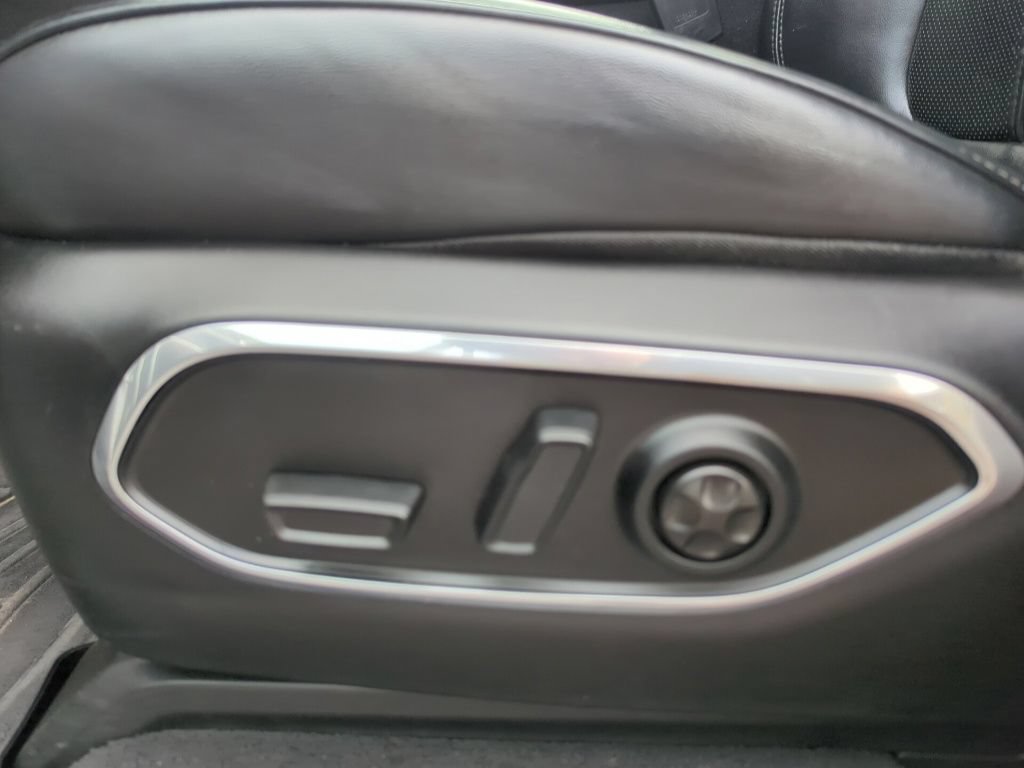 Used 2022 Jeep Wagoneer Series I w/ Premium Group I AWD/4WD image 40