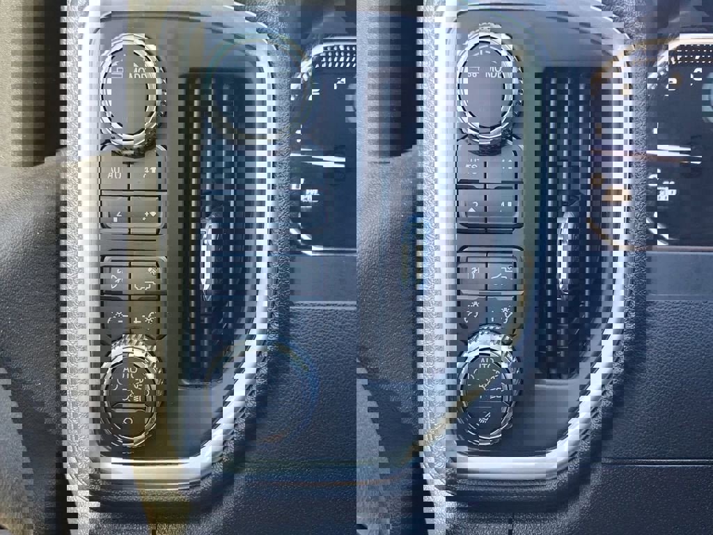 Used 2023 GMC Sierra 2500 AT4 w/ AT4 Preferred Package image 30