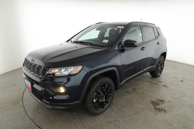 New 2026 Jeep Compass Latitude image 3