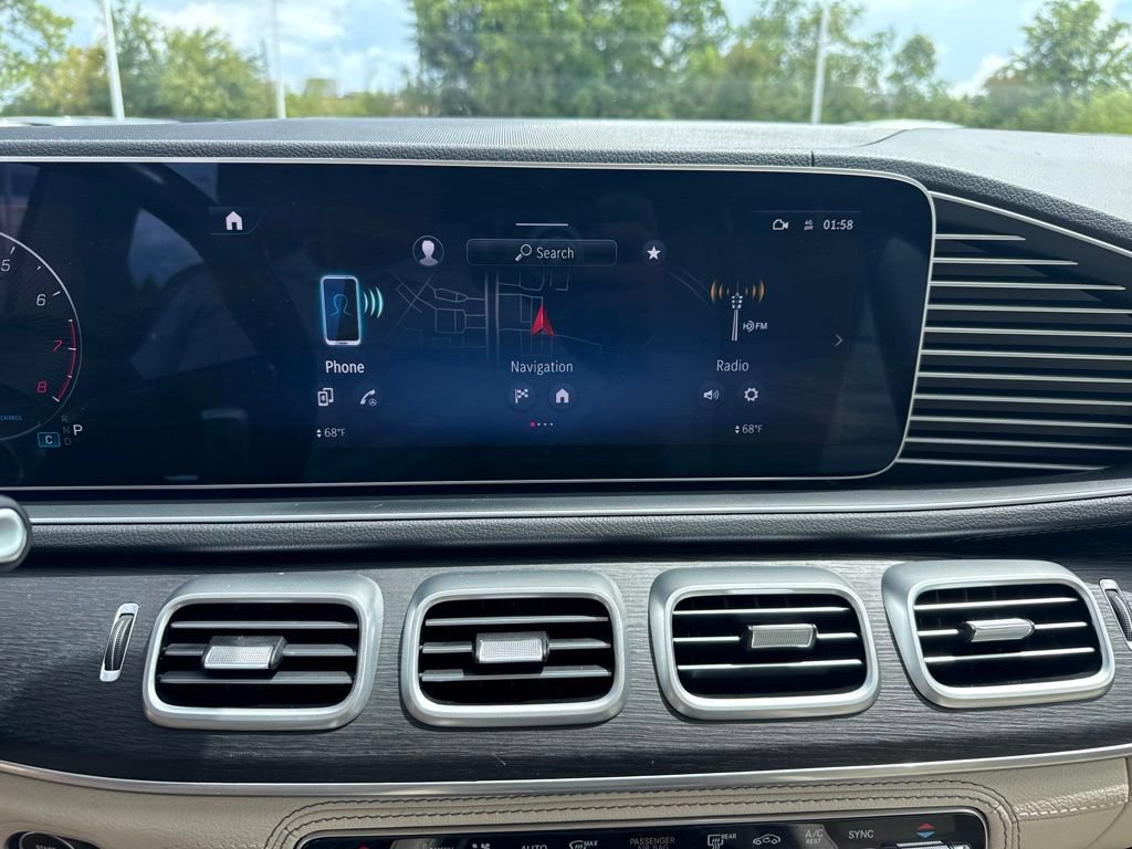 Used 2024 Mercedes-Benz GLS 580 4MATIC image 19