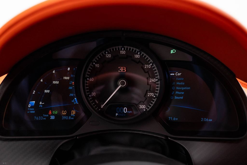 Used 2022 Bugatti Chiron Pur Sport image 20