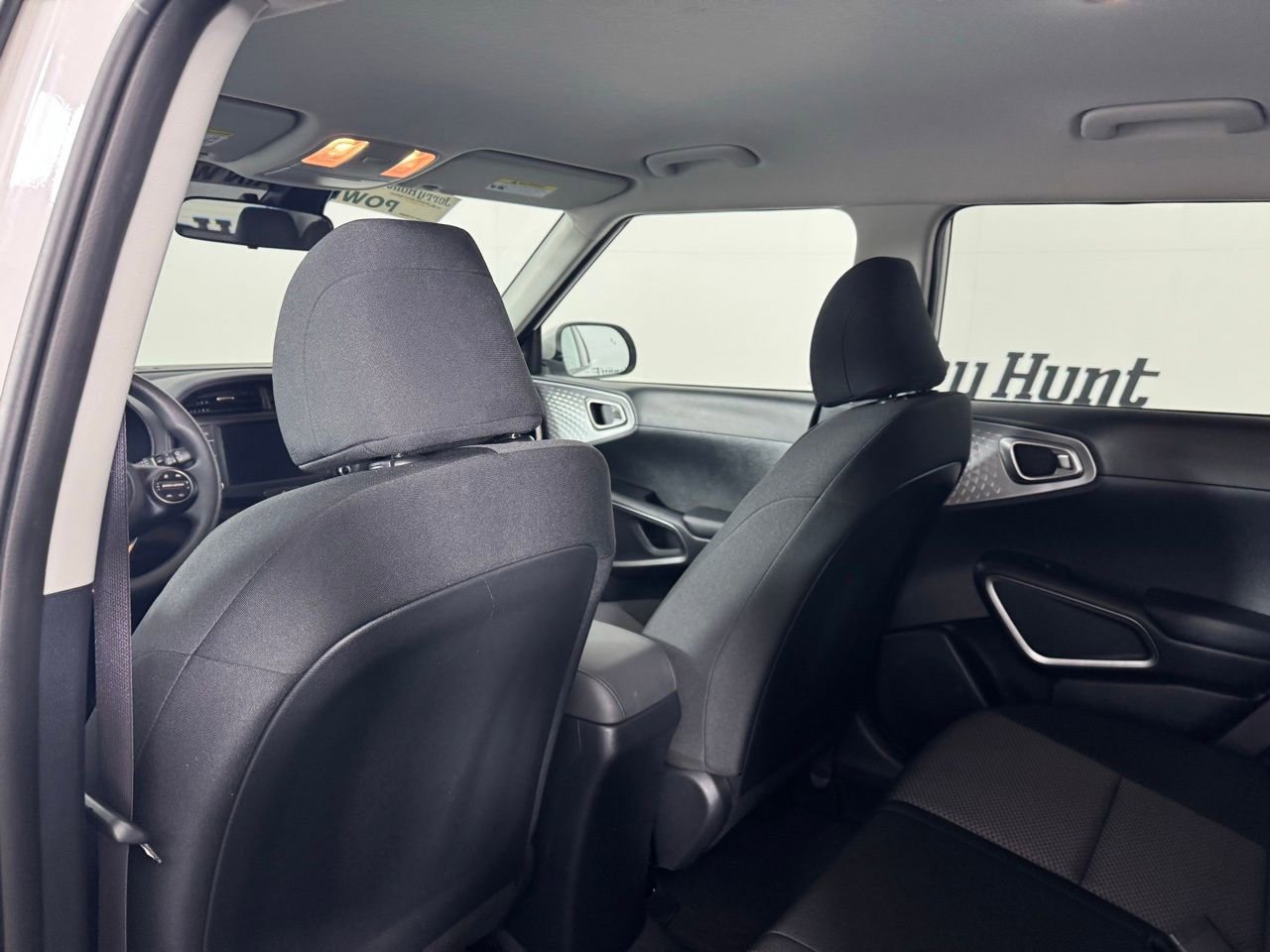 Used 2025 Kia Soul LX w/ LX Technology Package FWD image 30