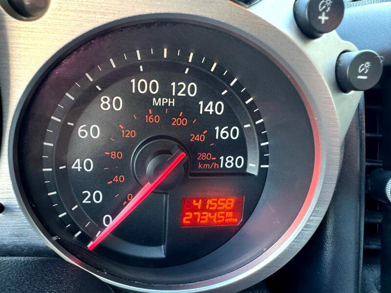 Used 2017 Nissan 370Z Coupe image 16