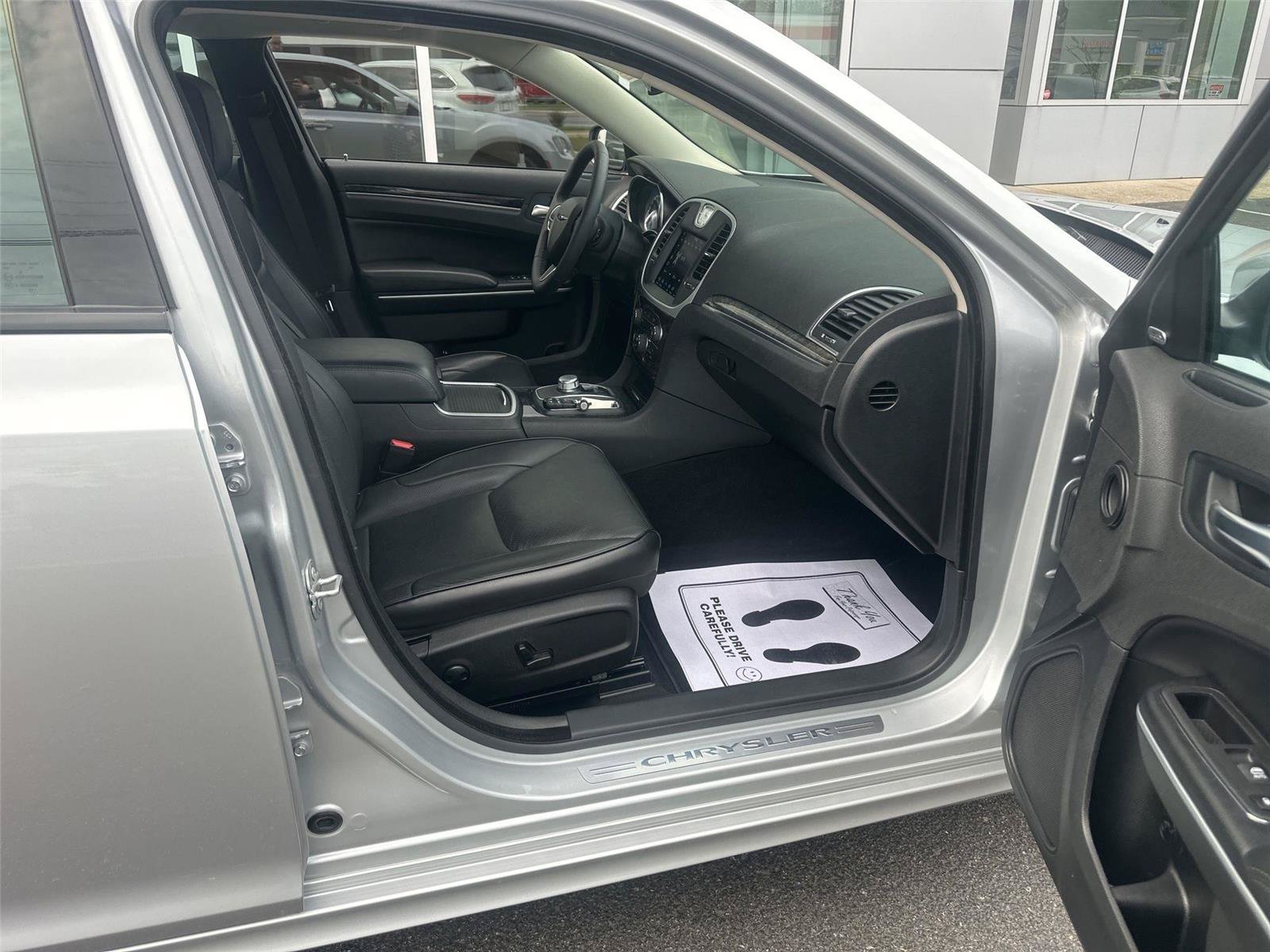Used 2023 Chrysler 300 Touring L w/ Comfort Group AWD/4WD image 12