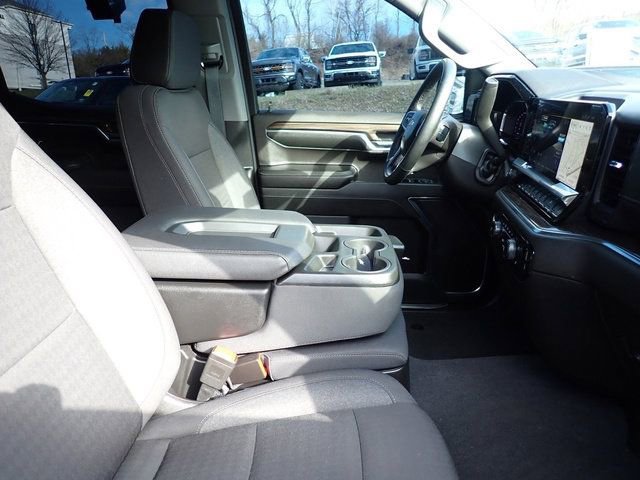 Used 2024 Chevrolet Silverado 1500 LT image 11