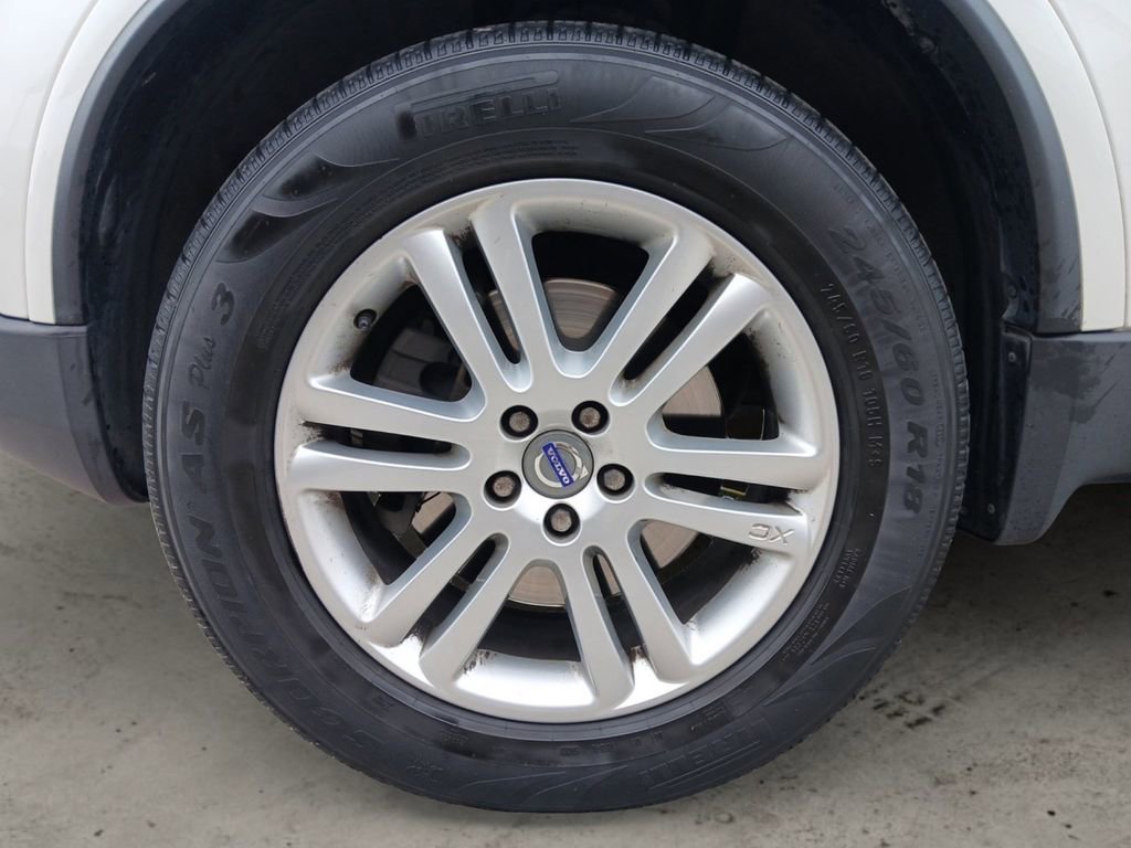 Used 2018 Volvo XC90 T5 Momentum w/ Convenience Package FWD image 14