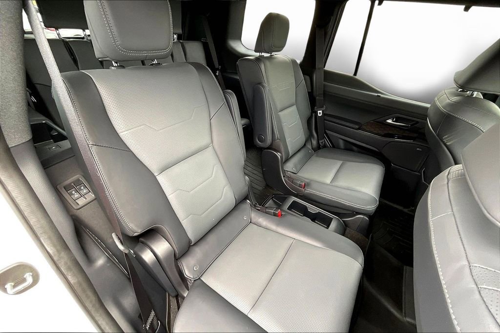 Used 2025 Lexus GX 550 w/ Cold Area Package image 25