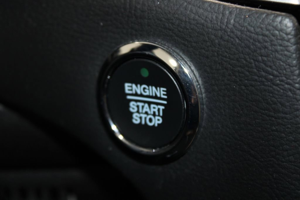 Used 2019 Ford Edge SEL w/ Equipment Group 201A FWD image 25
