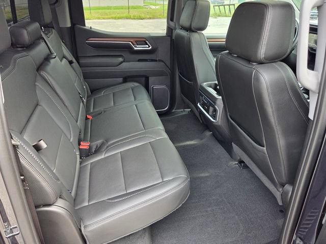 Used 2023 GMC Sierra 1500 Denali w/ Denali Reserve Package AWD/4WD image 16