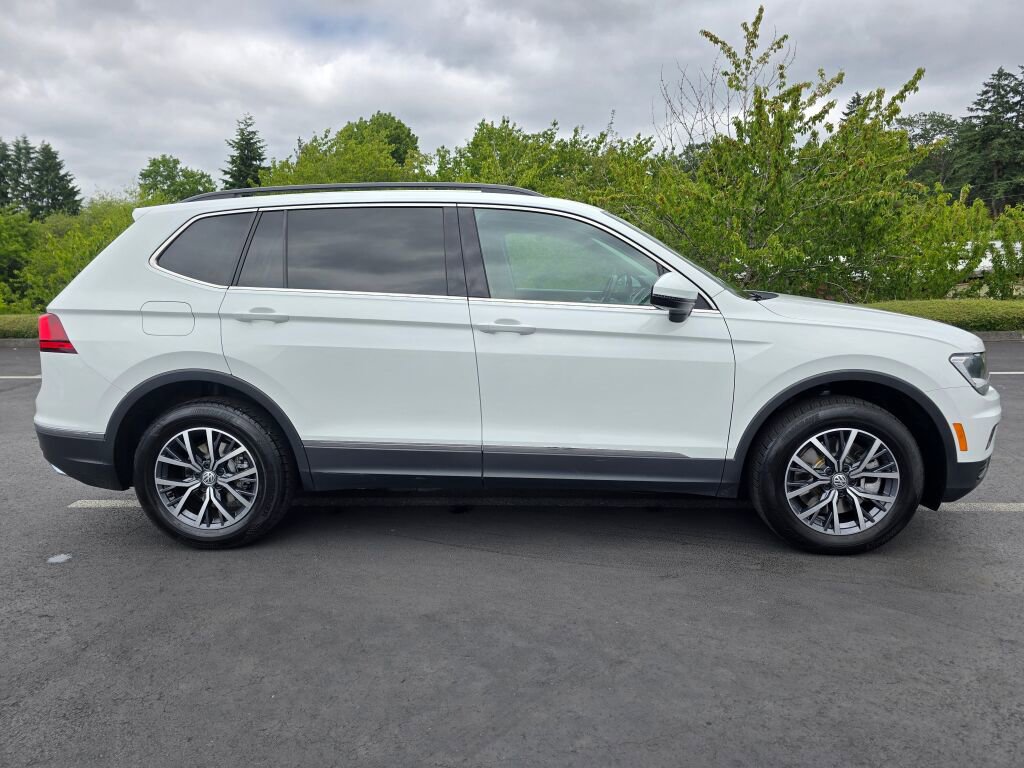 Used 2020 Volkswagen Tiguan SE image 3