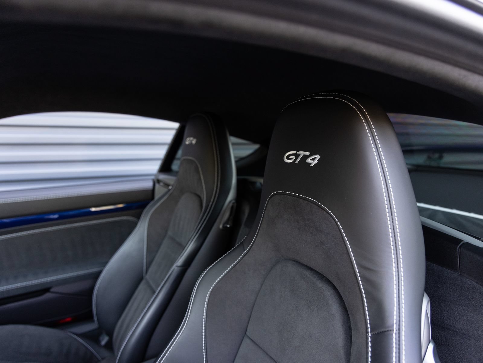 Certified 2021 Porsche 718 Cayman GT4 RWD image 24