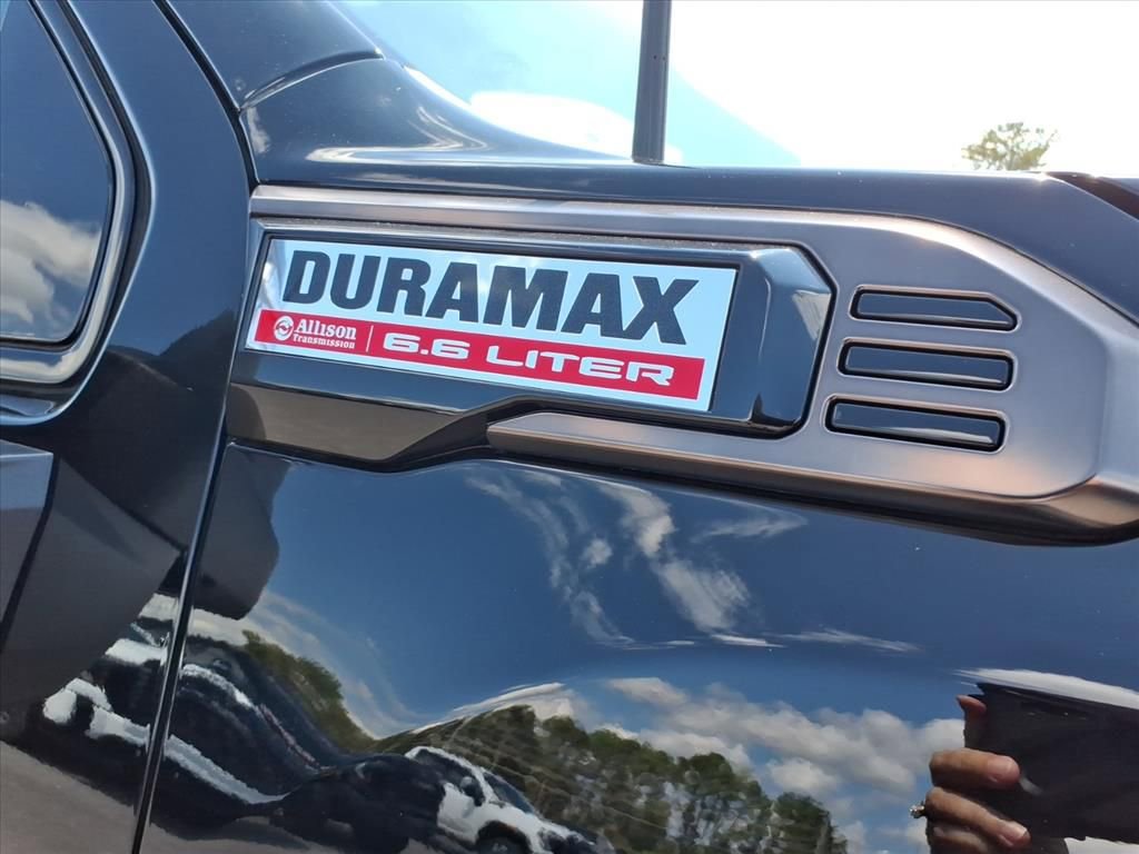 Used 2026 GMC Sierra 2500 AT4X image 10