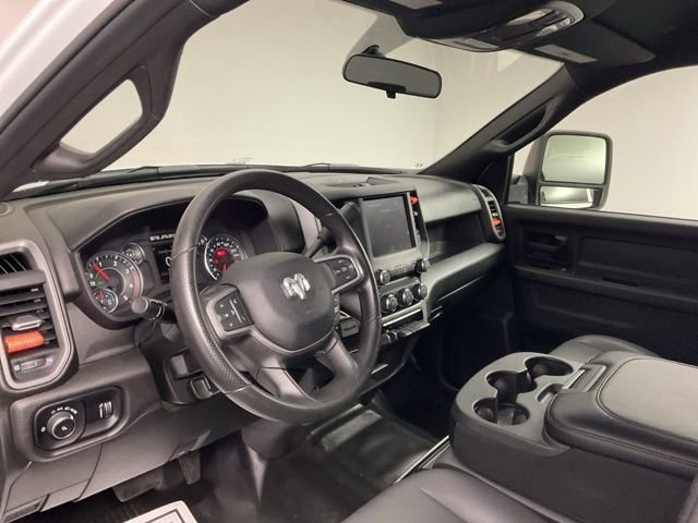 Used 2024 RAM 2500 Tradesman w/ Chrome Appearance Group AWD/4WD image 13