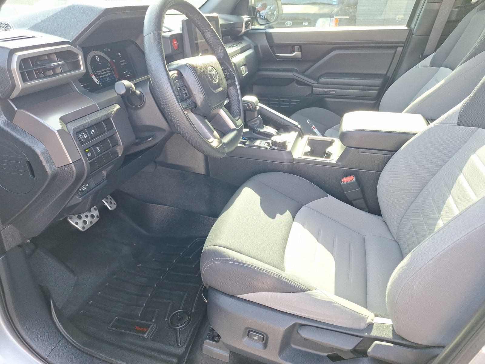 Used 2024 Toyota Tacoma TRD Sport AWD/4WD image 16
