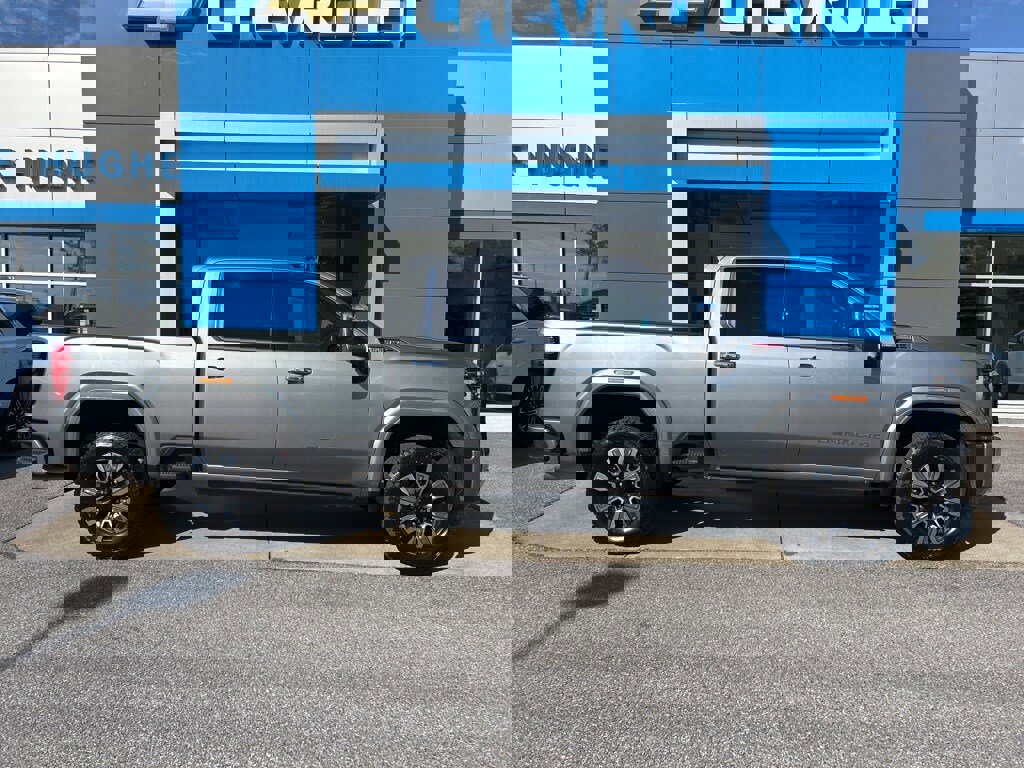 Used 2024 GMC Sierra 2500 Denali w/ Technology Package image 3