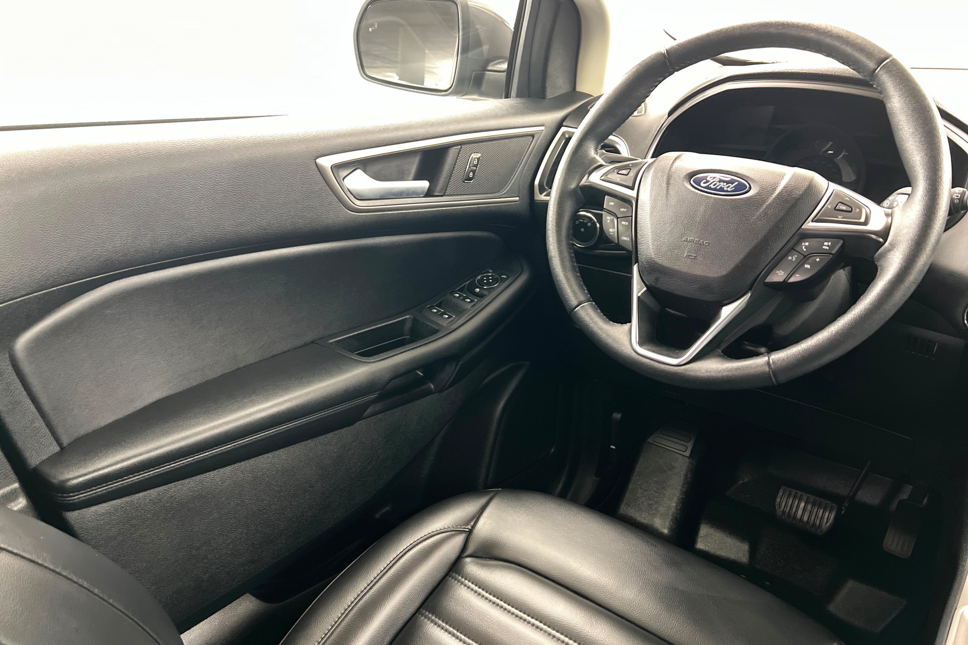 Used 2024 Ford Edge SEL w/ Convenience Package AWD/4WD image 12
