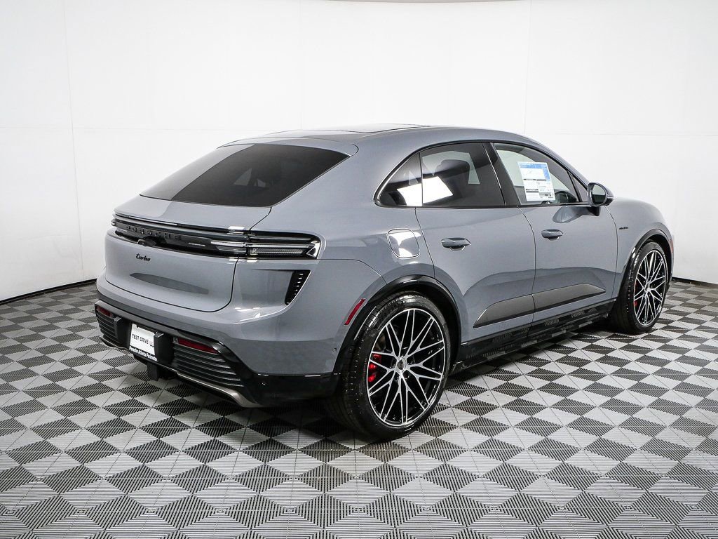 Used 2025 Porsche Macan Turbo Electric image 31