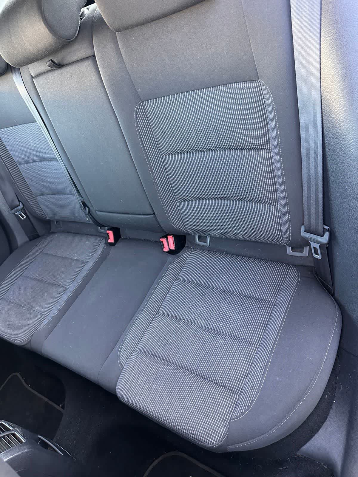 Used 2014 Volkswagen Golf 4-Door FWD image 11