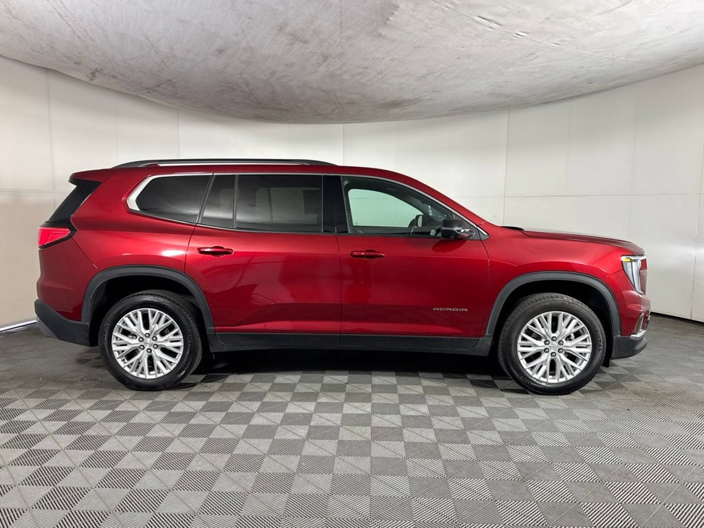 Certified 2026 GMC Acadia Elevation w/ Elevation Premium Package AWD/4WD image 8