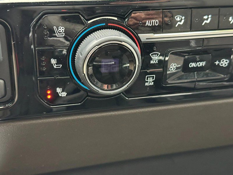 Certified 2024 Chevrolet Silverado 1500 LTZ w/ LTZ Premium Package image 24