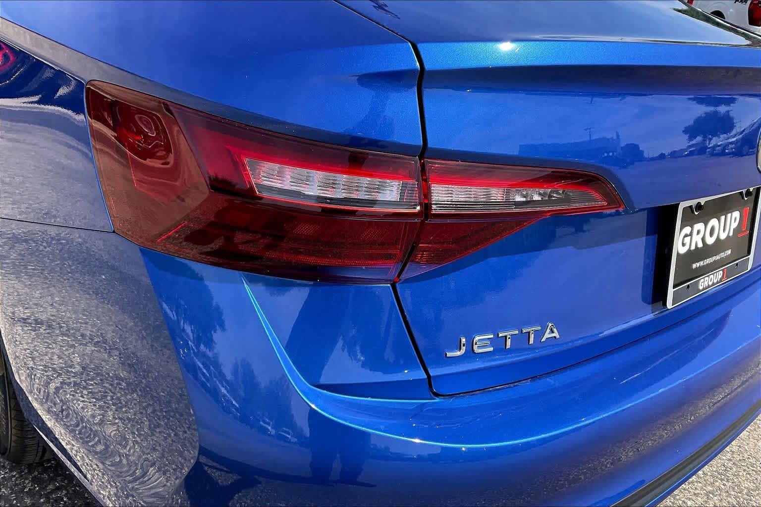 Used 2024 Volkswagen Jetta SE FWD image 28