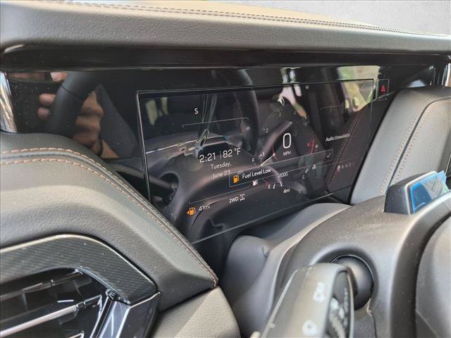 New 2026 GMC Yukon XL AT4 w/ AT4 Premium Plus Package AWD/4WD image 11