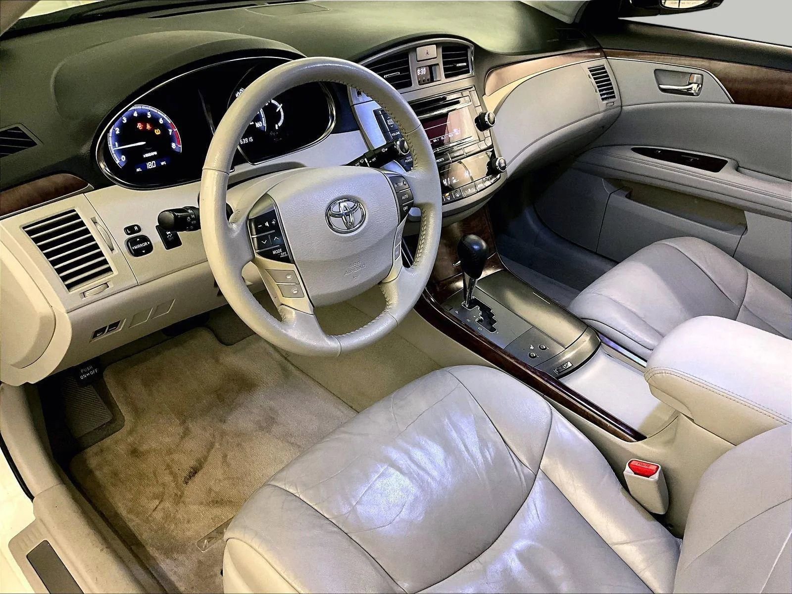 Used 2012 Toyota Avalon FWD image 13