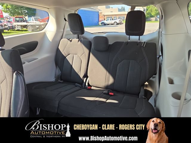 Used 2023 Chrysler Voyager LX FWD image 22