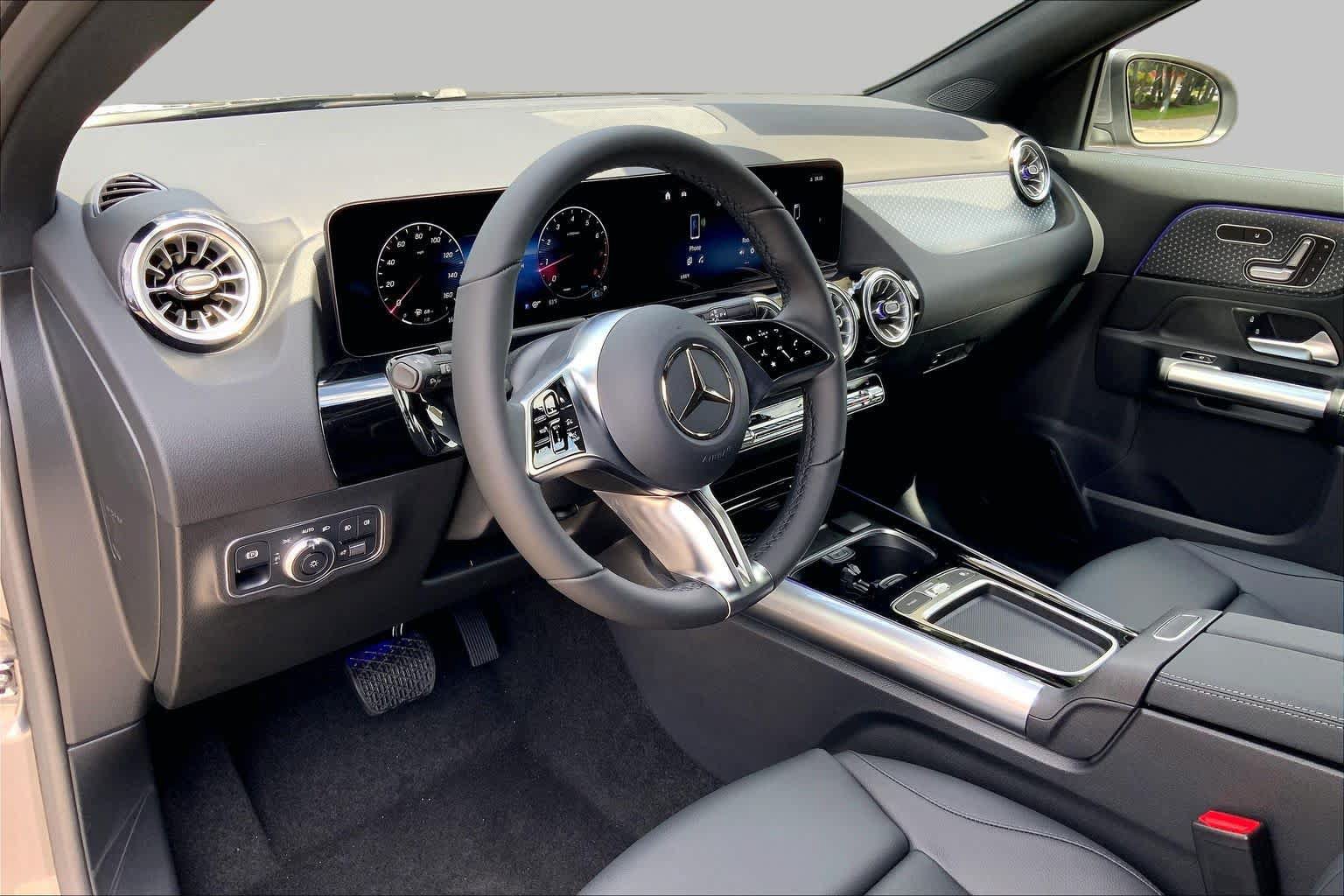 New 2026 Mercedes-Benz GLA 250 4MATIC image 9