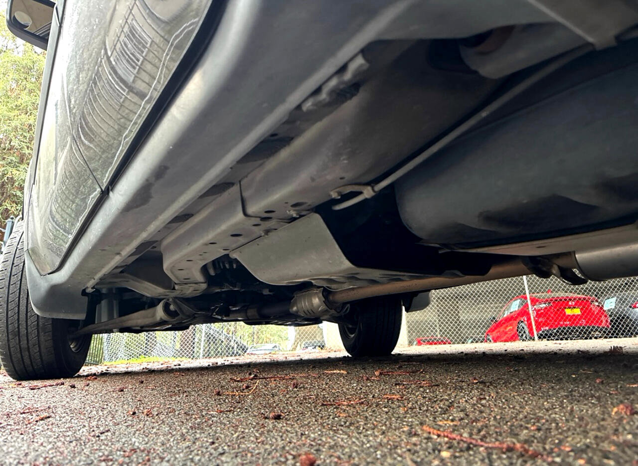 Used 2015 Honda Pilot LX image 28