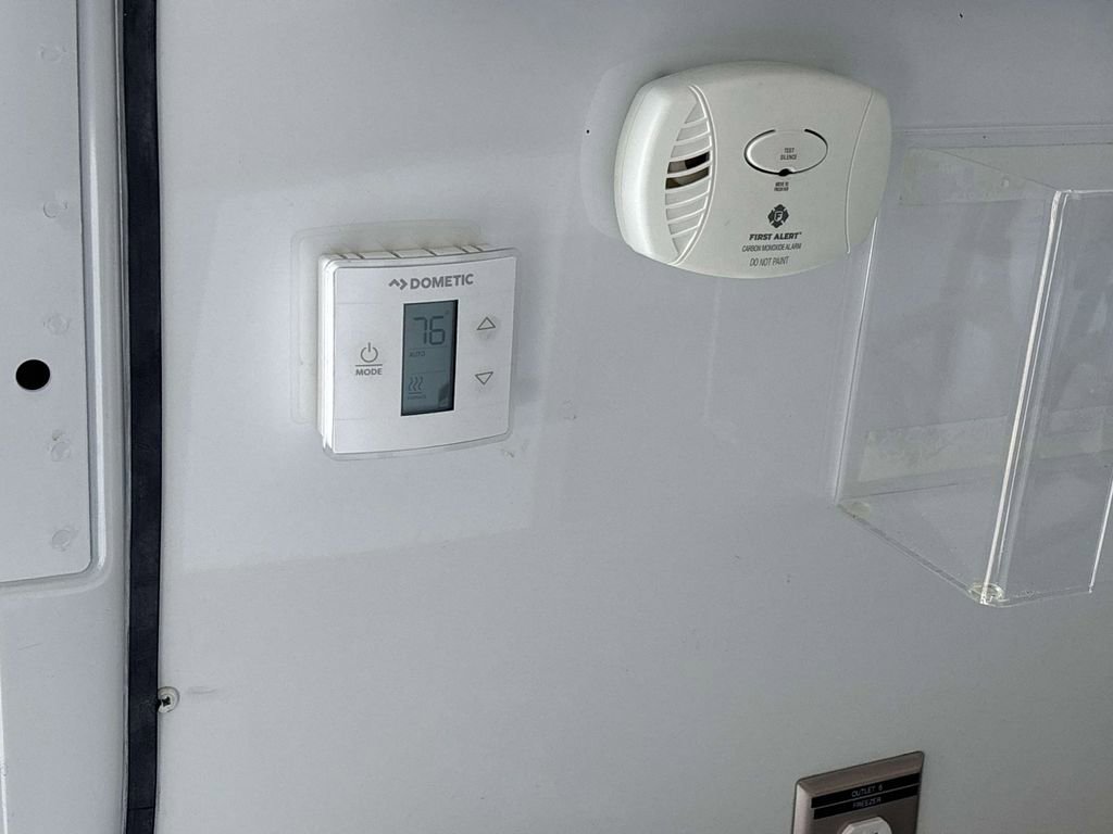 Used 2022 Mercedes-Benz Sprinter 4500 image 8