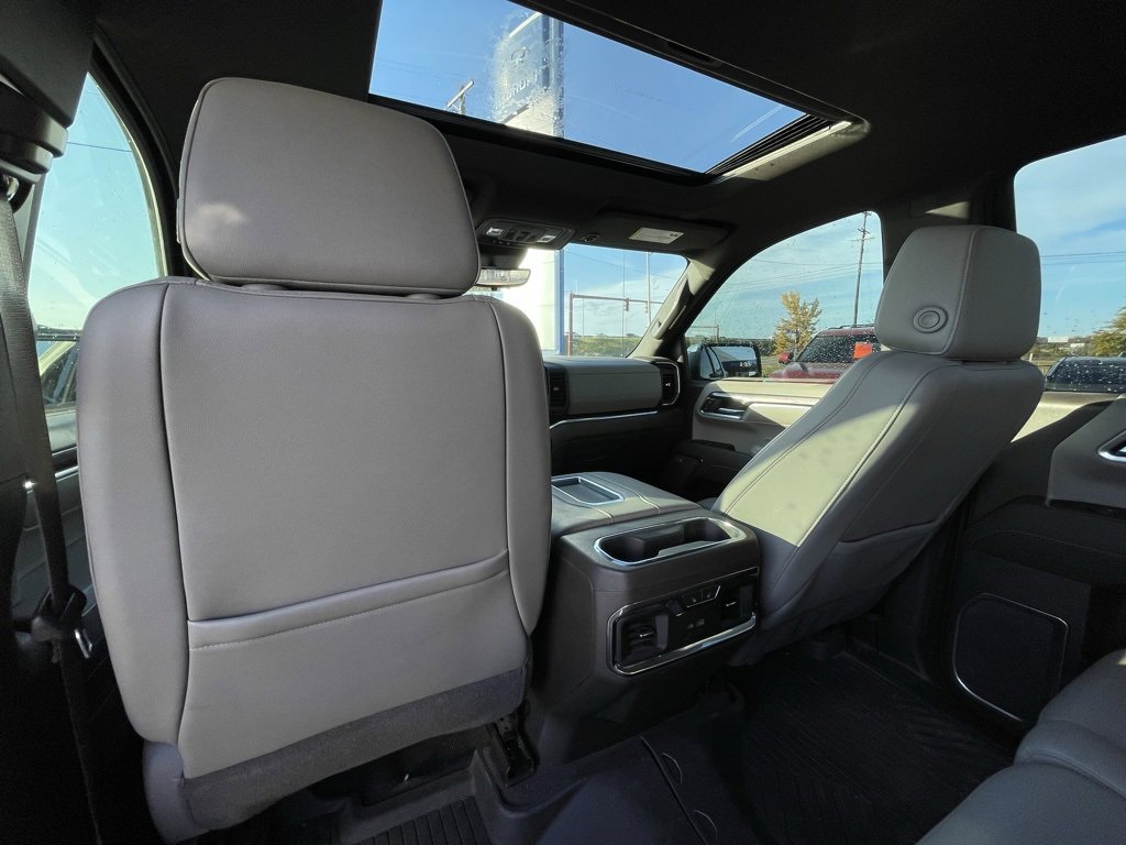 Used 2022 Chevrolet Silverado 1500 LTZ w/ LTZ Premium Package image 27