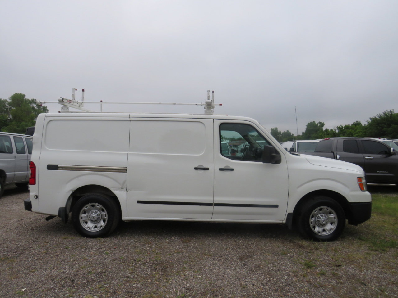 Used 2020 Nissan NV 2500 SV w/ Navigation Package image 4