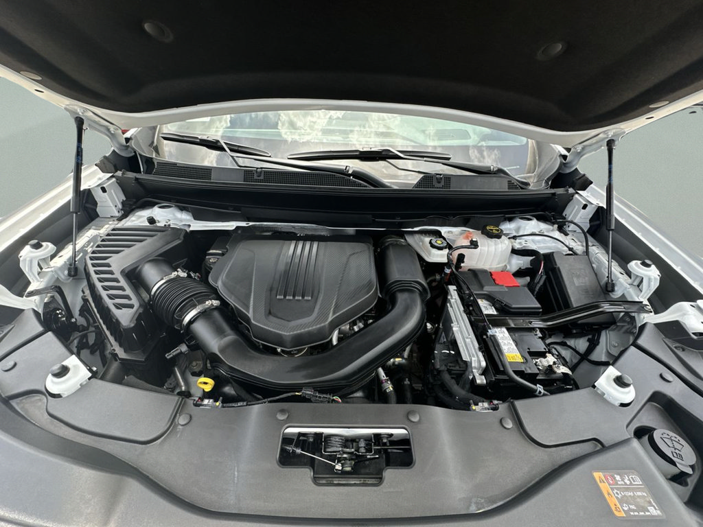 Used 2025 GMC Acadia AT4 AWD/4WD image 39