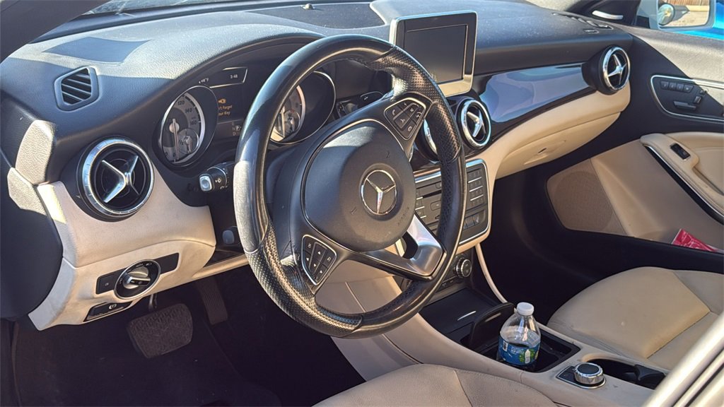 Used 2015 Mercedes-Benz CLA 250 image 4