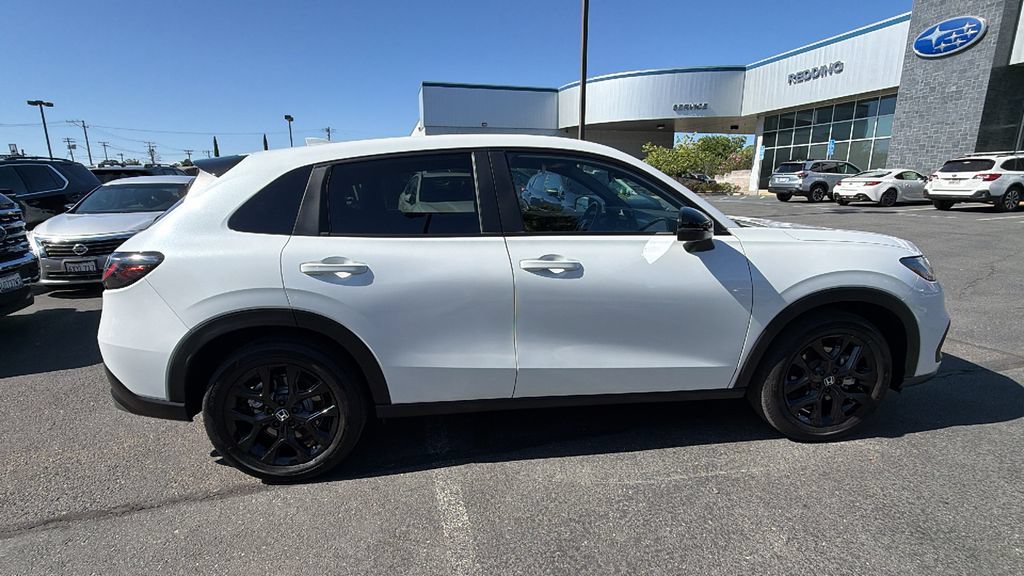 Used 2024 Honda HR-V Sport image 3