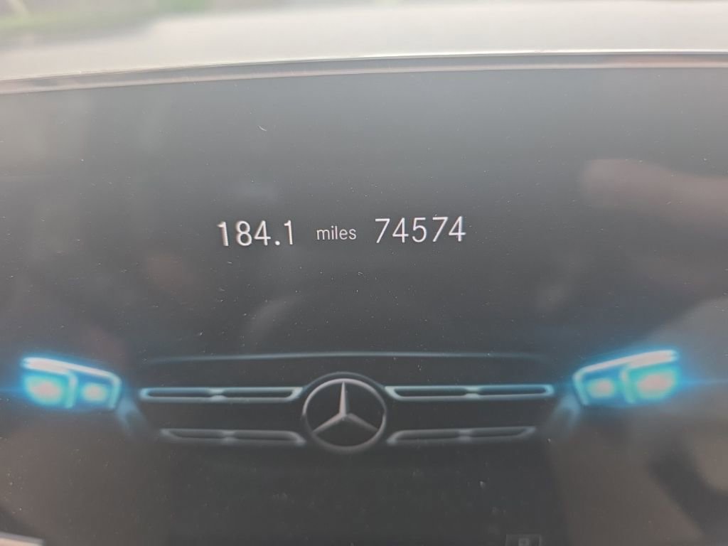 Used 2022 Mercedes-Benz GLB 250 4MATIC image 10
