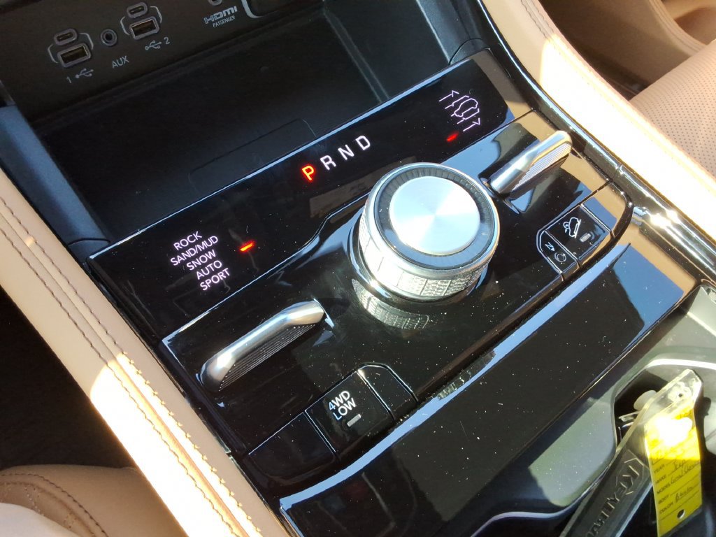 Used 2025 Jeep Grand Cherokee Summit AWD/4WD image 36