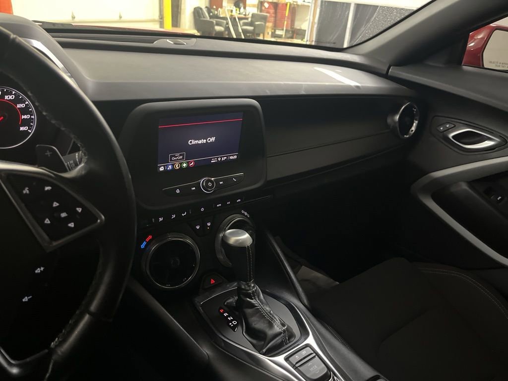 Used 2022 Chevrolet Camaro LT image 24